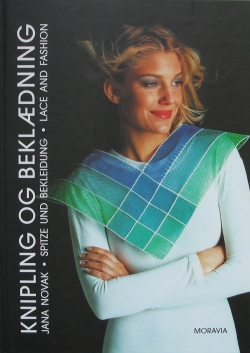 Spitze und Bekleidung, Jana Novak